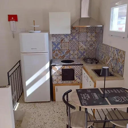 דירה Casa Vicolo Castello שאקה